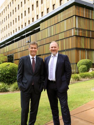 UQ Vice-Chancellor and President Professor Peter Høj with alumni and donor Mr Paul Taylor.