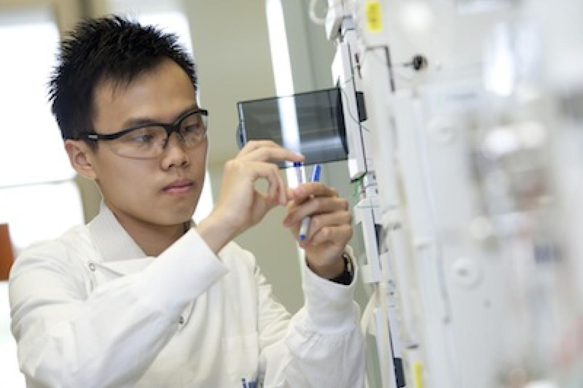 Ernest Tee, from Malayasia, completed his honours project at UQ’s Institute for Molecular Bioscience (IMB) and will graduate first in his class with a grade point average of 7.0 – a perfect score.