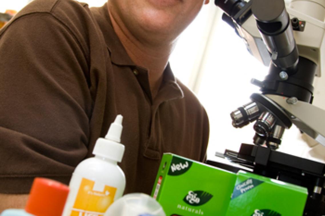 “Parents can take heart that getting rid of head lice is difficult, but possible.” Says Associate Professor Steve Barker