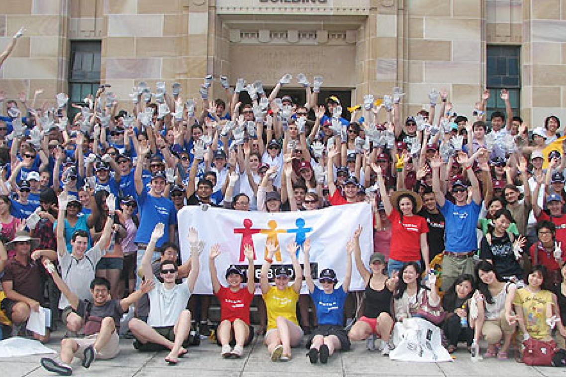 More than 170 students volunteered to tidy up the St Lucia campus and surrounds for Clean Up Australia Day 2011