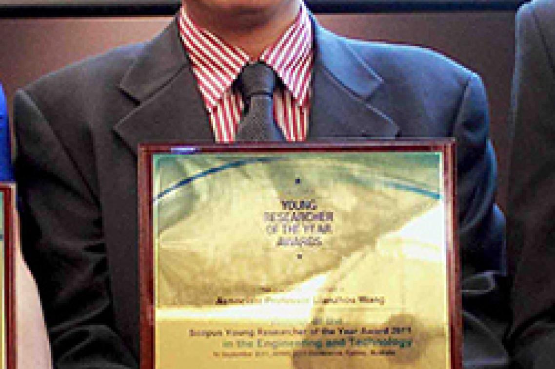 Scopus Young Researcher of the Year Award recipient Associate Professor Wang