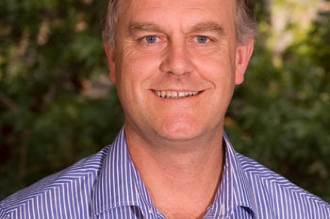 Professor Paul Burn has been named a 2012 Fellow of the Australian Academy of Science.