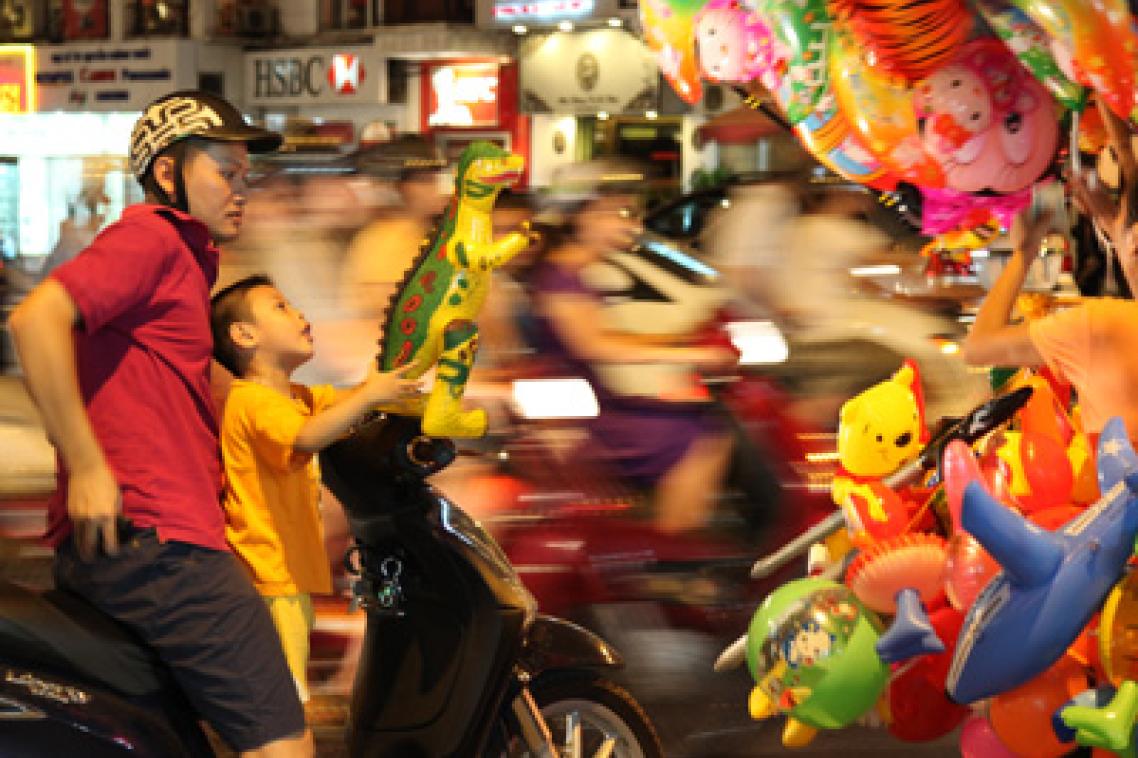 ‘Balloons in Vietnam’ by Jerad Ford - UQ Photography Competition.