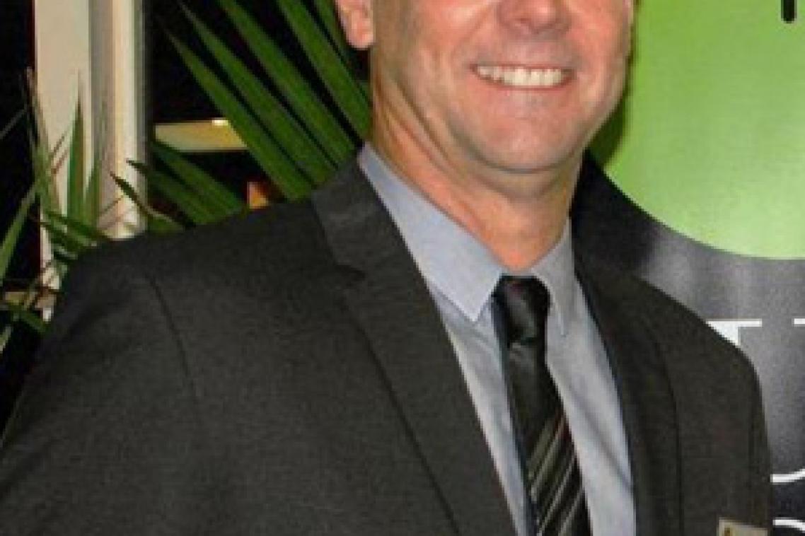 Dr Gavin Porter has been awarded UQ Gatton Gold Medal.