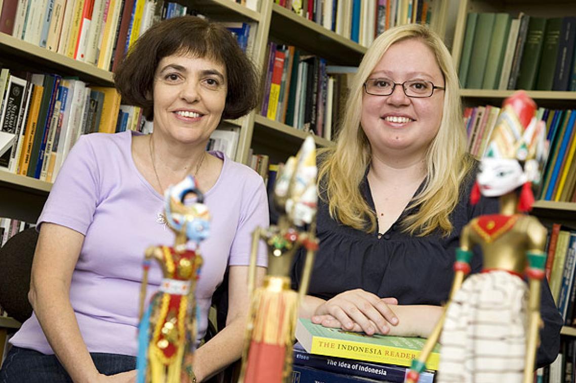 Ms Pohlman (right) with PhD supervisor Associate Professor Helen Creese