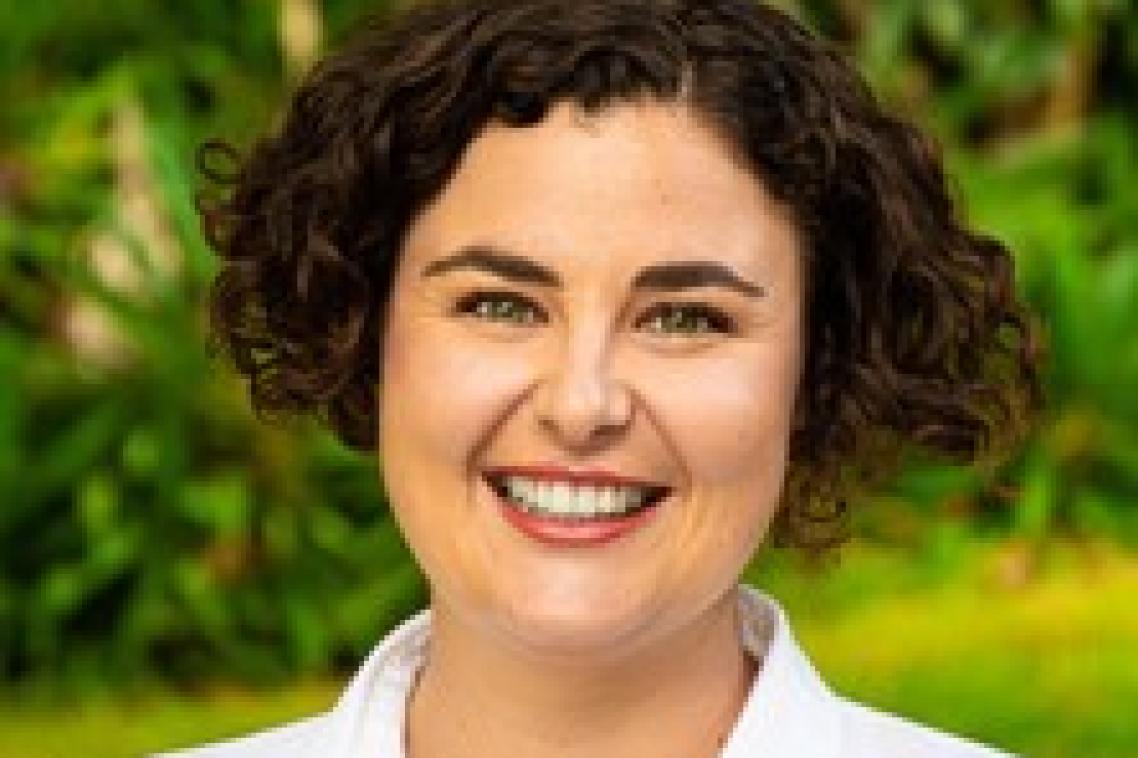 Dr Giselle Newton