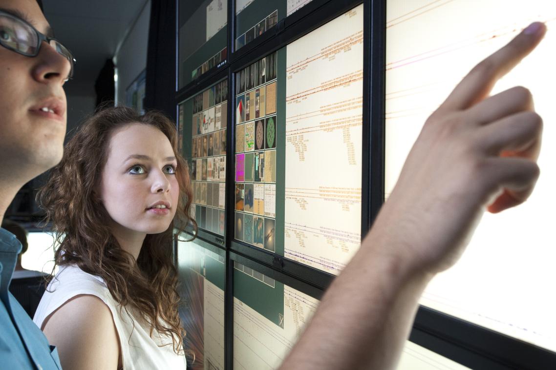 UQ is offering a new data science course.