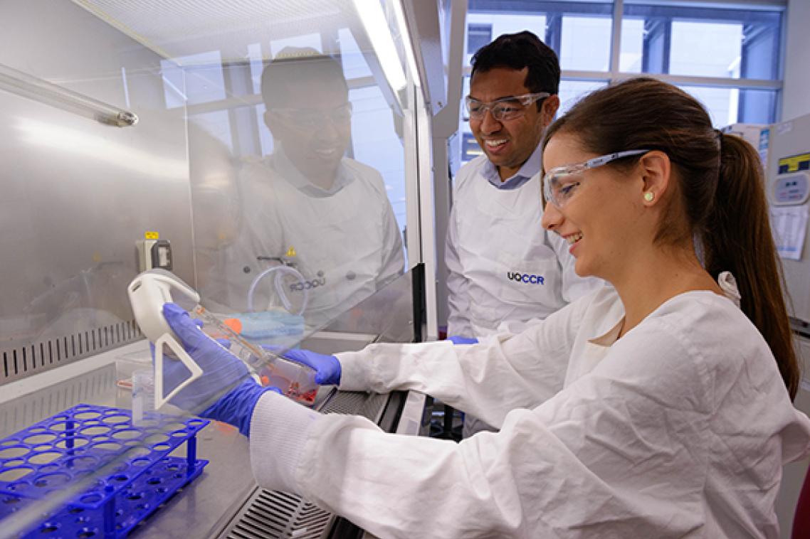 Dr Richard Gordon and assistant in his lab
