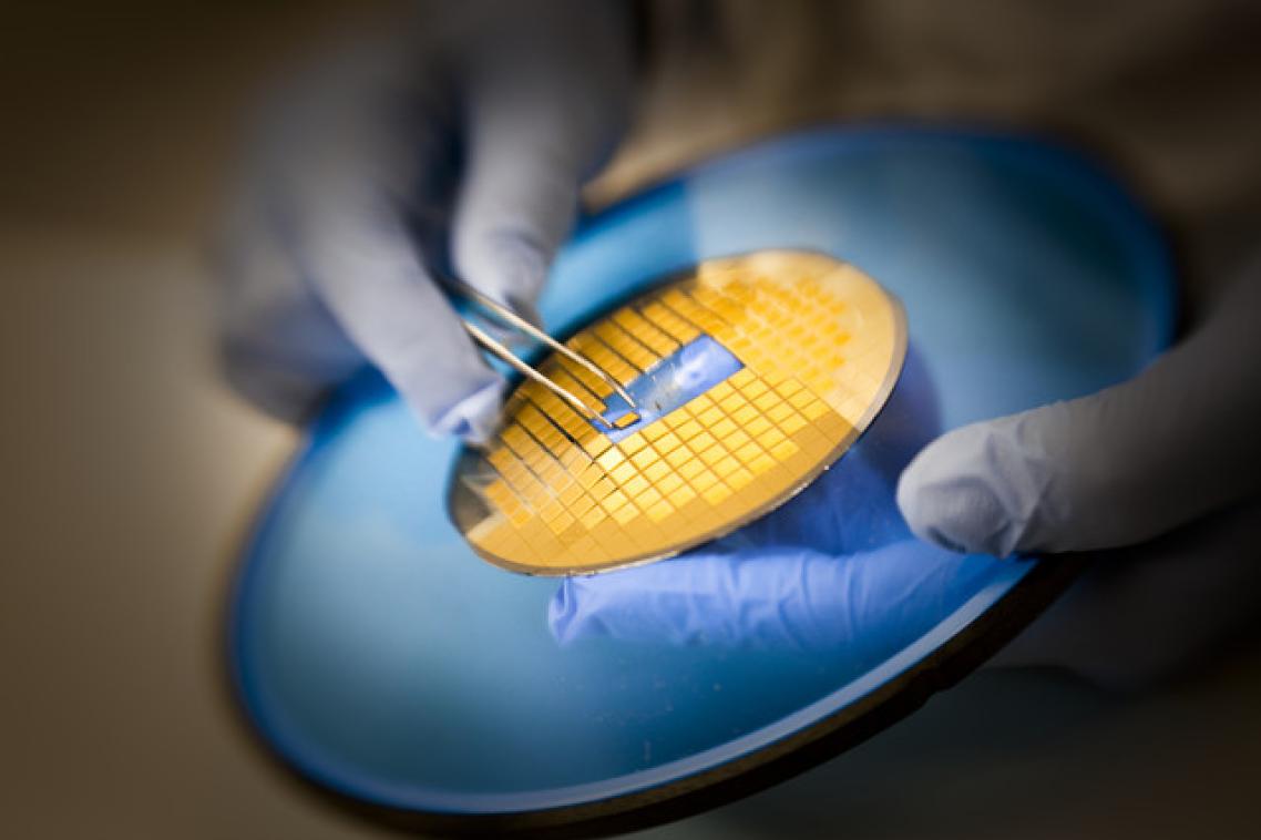 The Nanopatch targets cells in the skin’s outer layers