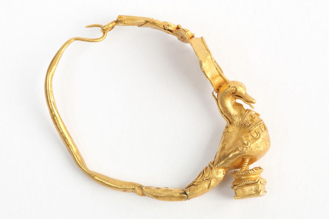 Earring with Goose, Gold, Hellenistic period, 300 - 100 BC. Purchased from Fragments of Time, Massachusetts, 2008.
