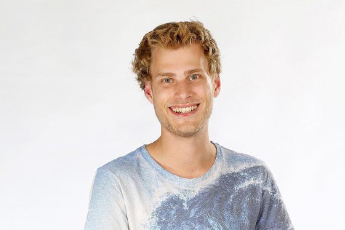 UQ astrophysicist and Australian Survivor contestant Samuel Hinton. Credit: Network 10 