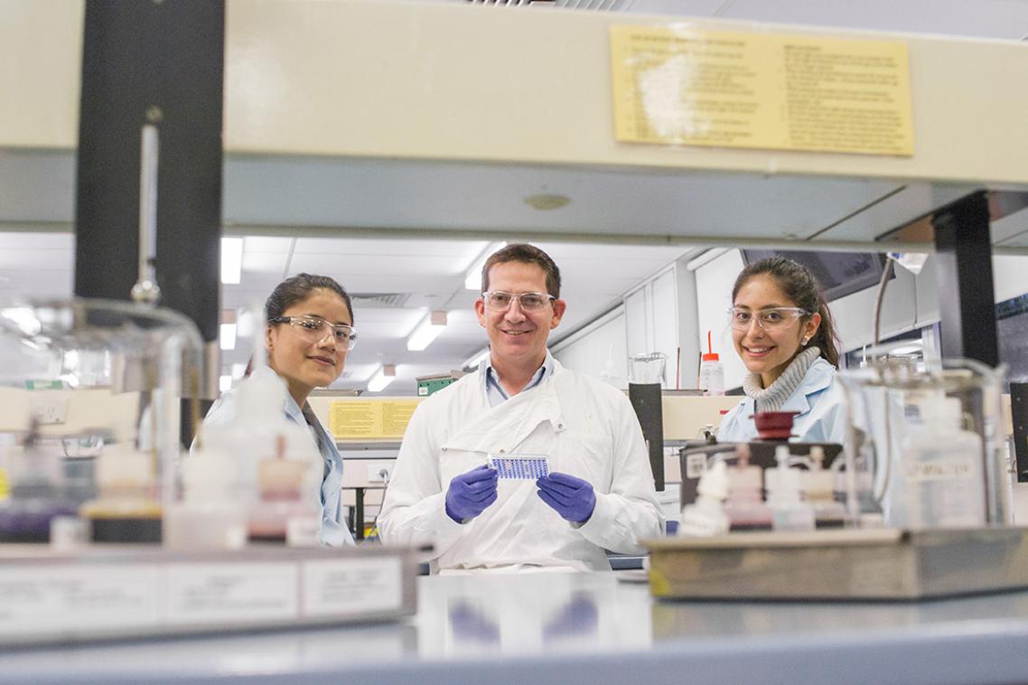  Student Valeria Heredia - left, Dr Nick West and student Franchesca Velarde