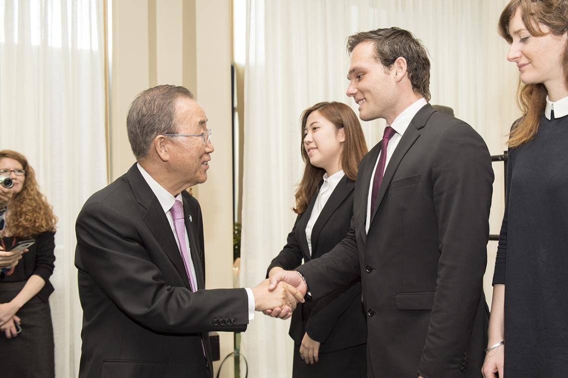 UN Secretary-General Ban Ki-moon and UQ graduate Shea Spierings. Credit: The UN