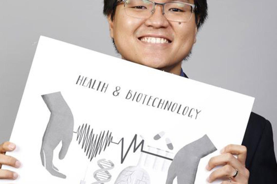 Dr Arnold Wiliem