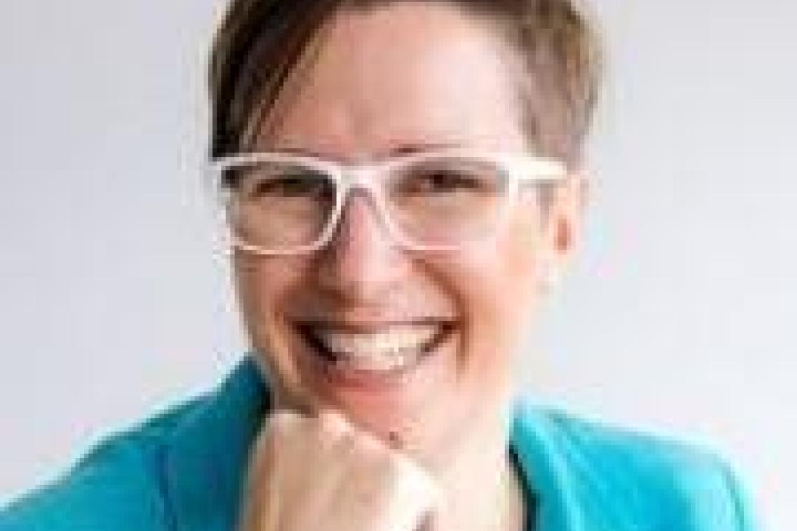 Professor Lauren Ball
